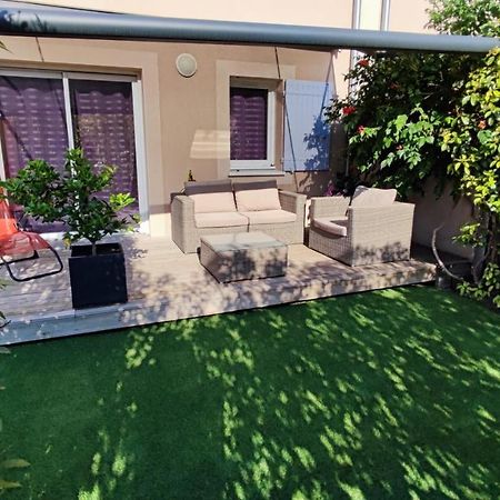Vila Au 8 De La Garance LʼIsle-sur-la-Sorgue Exteriér fotografie
